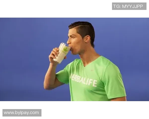 足球呆头的奇幻旅程：从草根到球场明星的成长故事