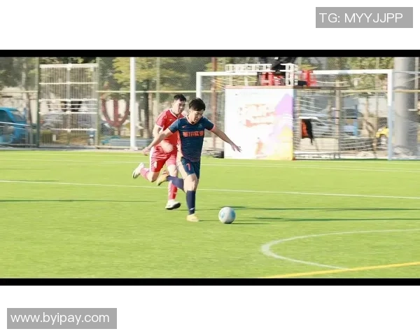 足球比赛中连进两球的精彩瞬间如何称呼与解读